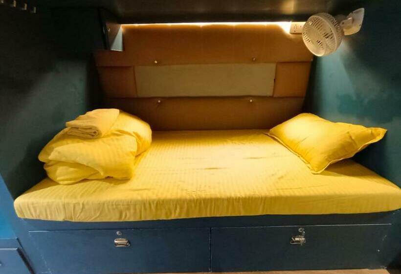 Sleeping Monks Dormitory Hostel