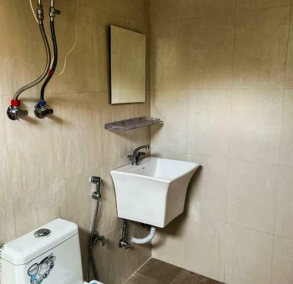 Tandav Hotel And Rooms