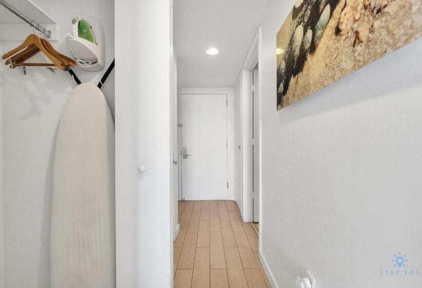 Общежитие Modern Resort With Balcony Near Beach Pool