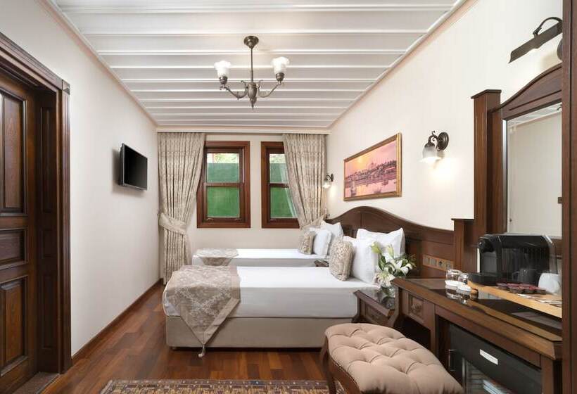 Bed and Breakfast Bender