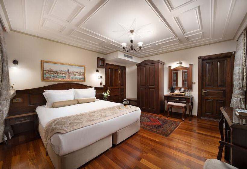 Bed and Breakfast Bender