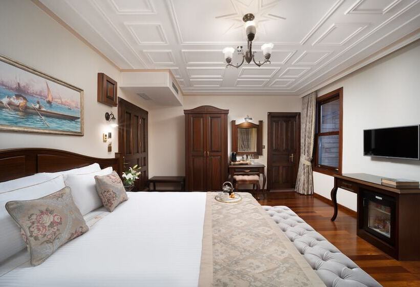 Bed and Breakfast Bender