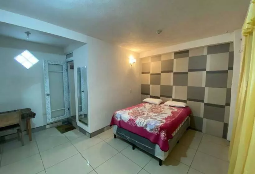 تختخواب و صبحانه Casa De Viky Homestay
