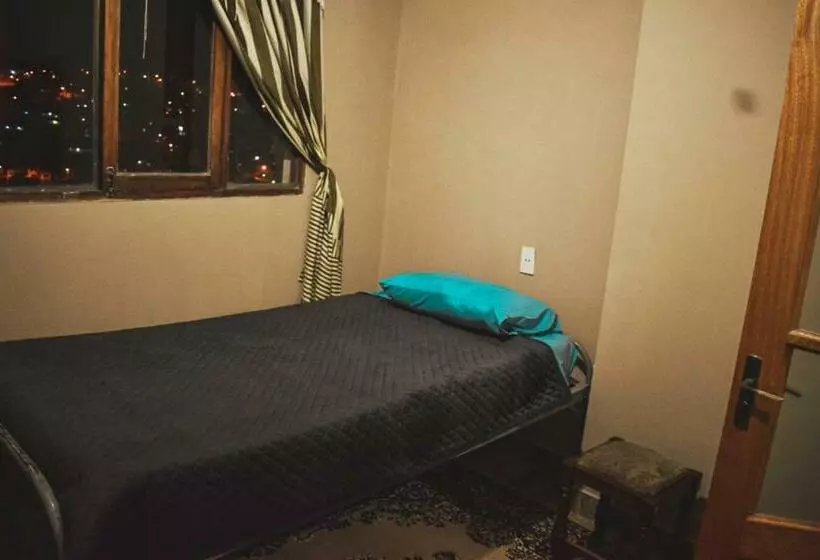 تختخواب و صبحانه Santa Pacha