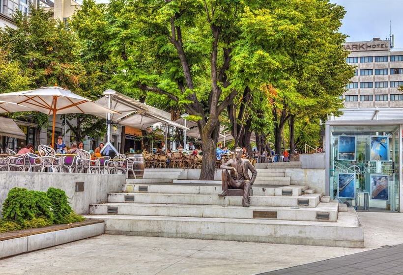 هتل Hanami Design