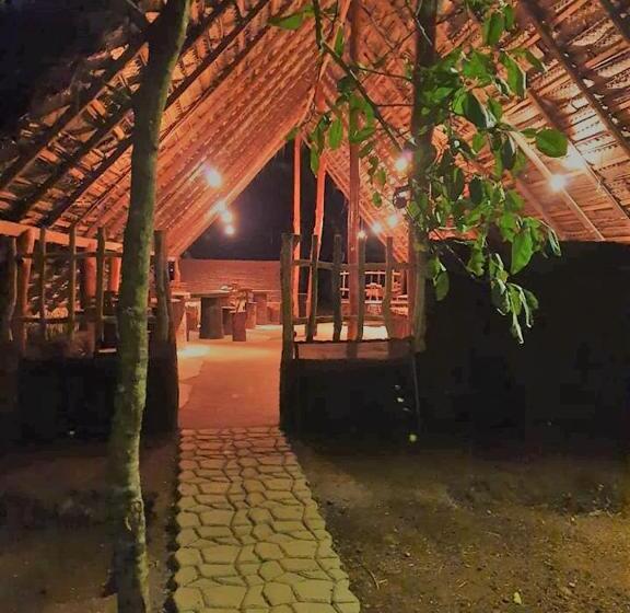 Hotel Monara Arana Farm Resort