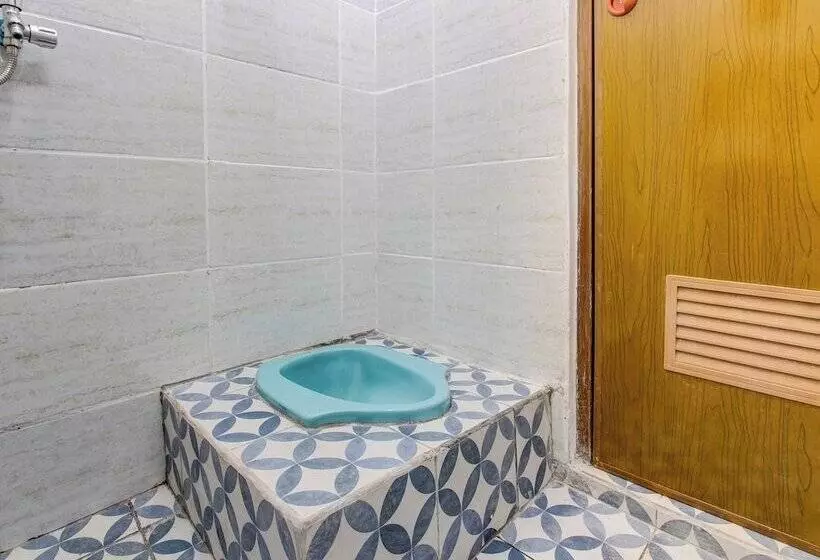 Hotelli Spot On 92490 Casa Homestay Syariah