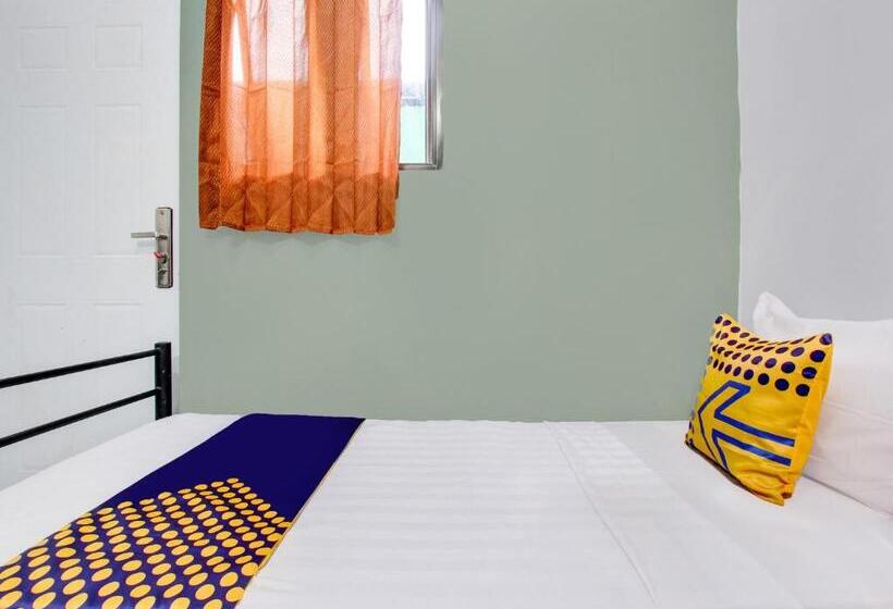 Отель Spot On 92490 Casa Homestay Syariah