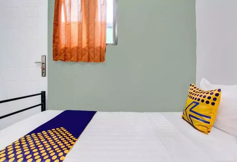 Hotelli Spot On 92490 Casa Homestay Syariah