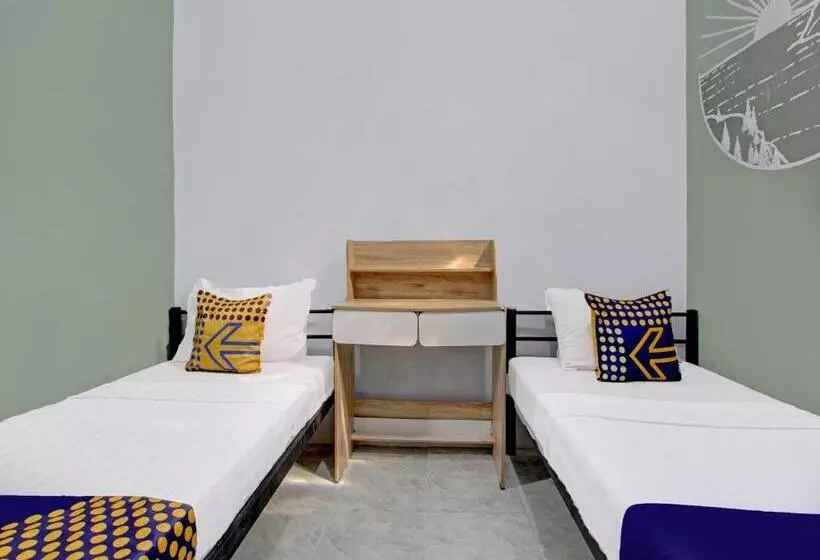 Hotelli Spot On 92490 Casa Homestay Syariah