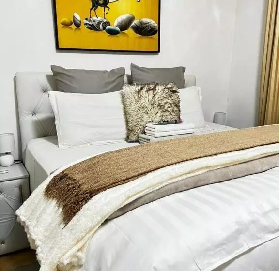 پانسیون Ranzi Court Guest House