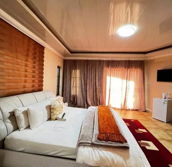 پانسیون Ranzi Court Guest House