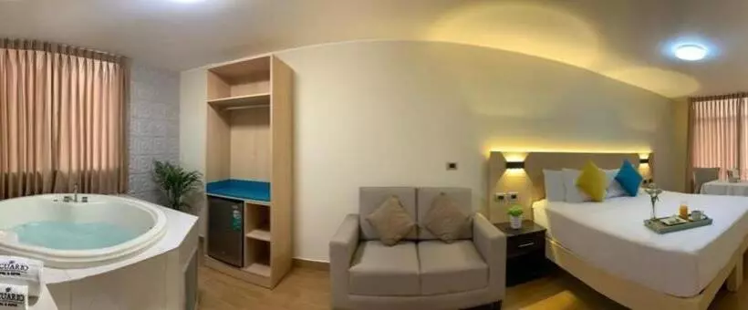 Acuario Hotel & Suite