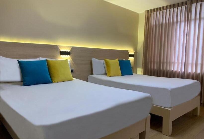 Acuario Hotel & Suite