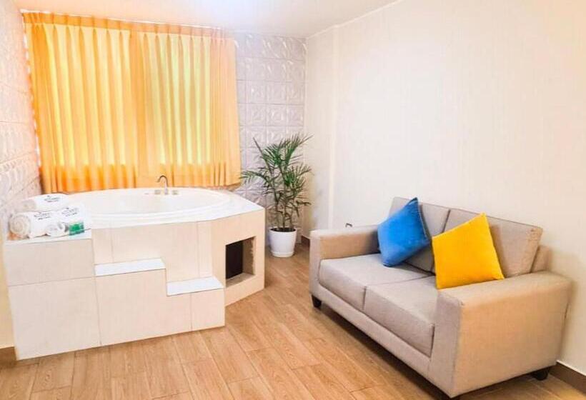 Acuario Hotel & Suite