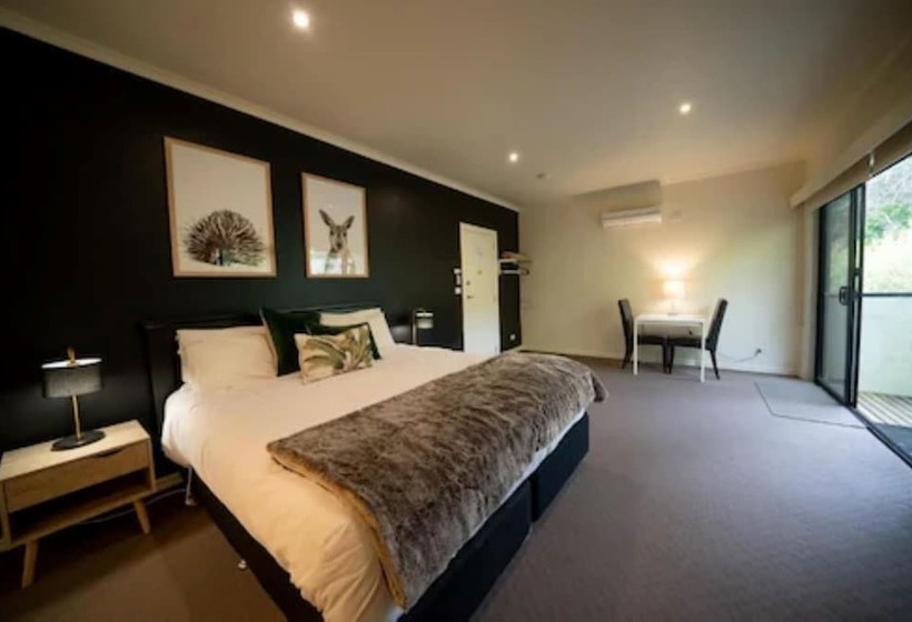 Deville At Healesville