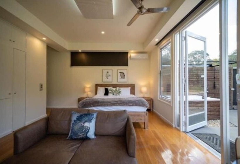 Deville At Healesville