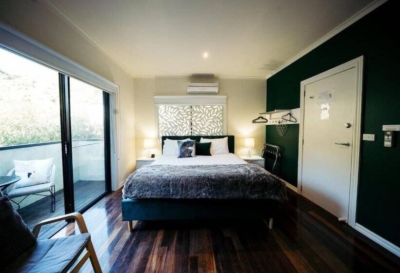 Deville At Healesville