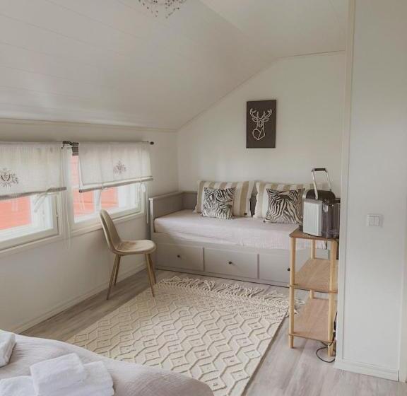 Отель Aurora Estate