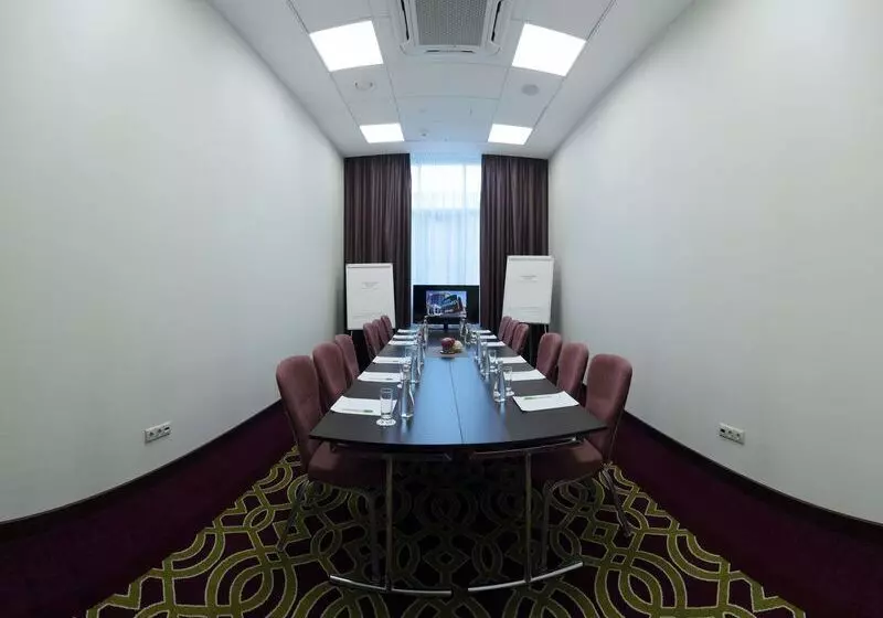 فندق Courtyard By Marriott Nizhny Novgorod City Center