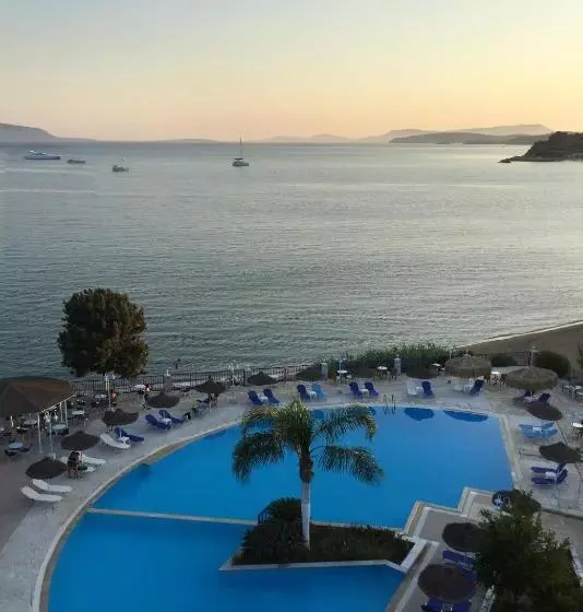 בית מלון כפרי Golden Sun