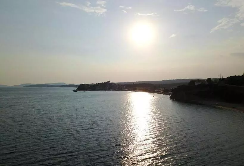 בית מלון כפרי Golden Sun