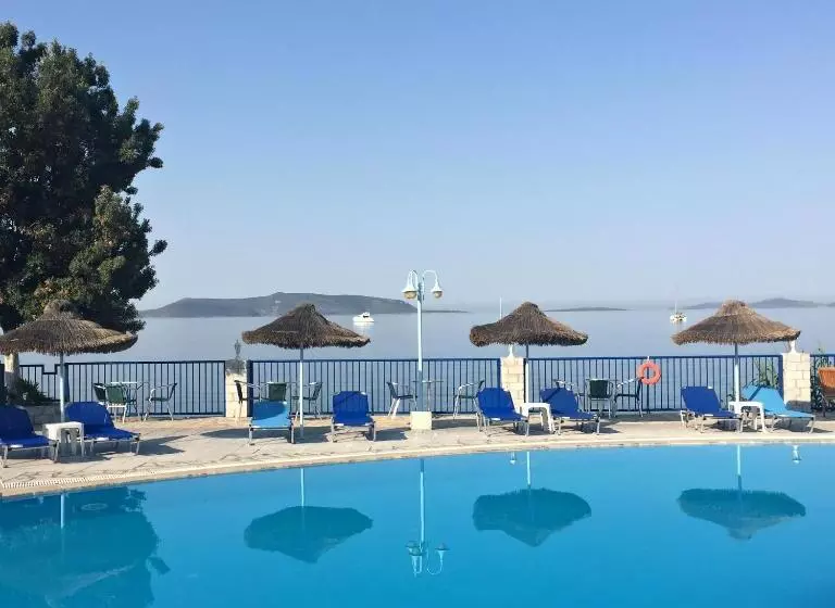 בית מלון כפרי Golden Sun