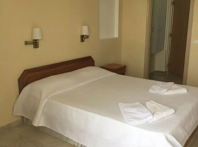 בית מלון כפרי Golden Sun