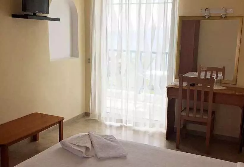 בית מלון כפרי Golden Sun