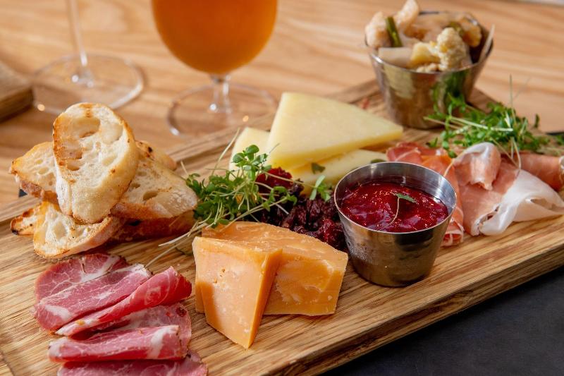 호텔 The Hi Lo, Autograph Collection