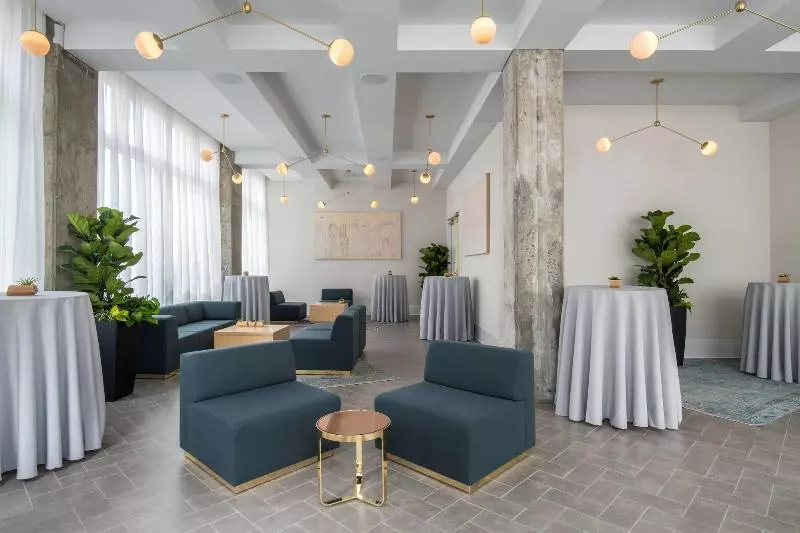 Hotel The Hi Lo, Autograph Collection