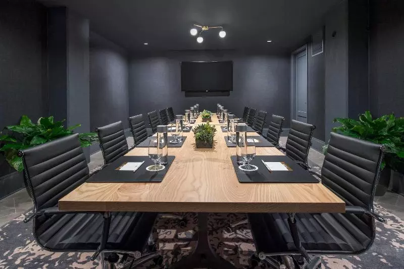 Hotel The Hi Lo, Autograph Collection