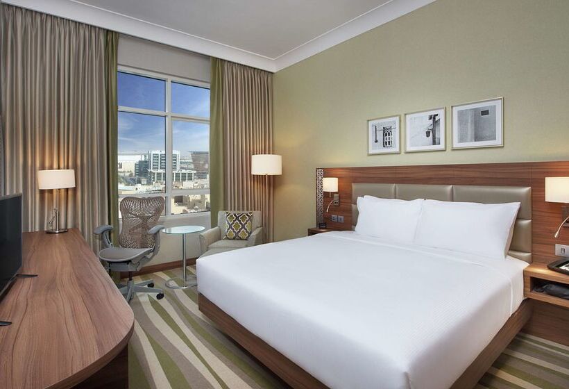 هتل Hilton Garden Inn Dubai Deira