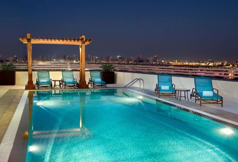 هتل Hilton Garden Inn Dubai Deira