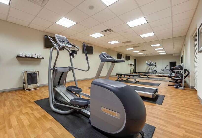 فندق Mainstay Suites Lincoln University Area