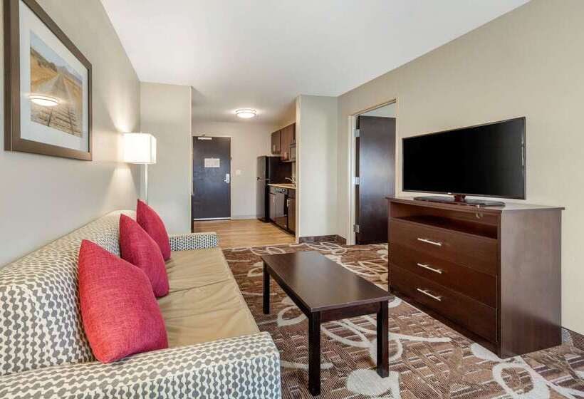 فندق Mainstay Suites Lincoln University Area