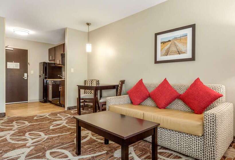 فندق Mainstay Suites Lincoln University Area