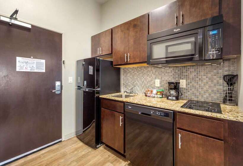 فندق Mainstay Suites Lincoln University Area