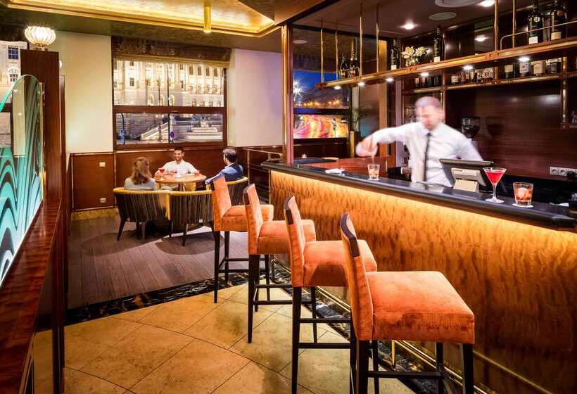 هتل Occidental Praha Wilson