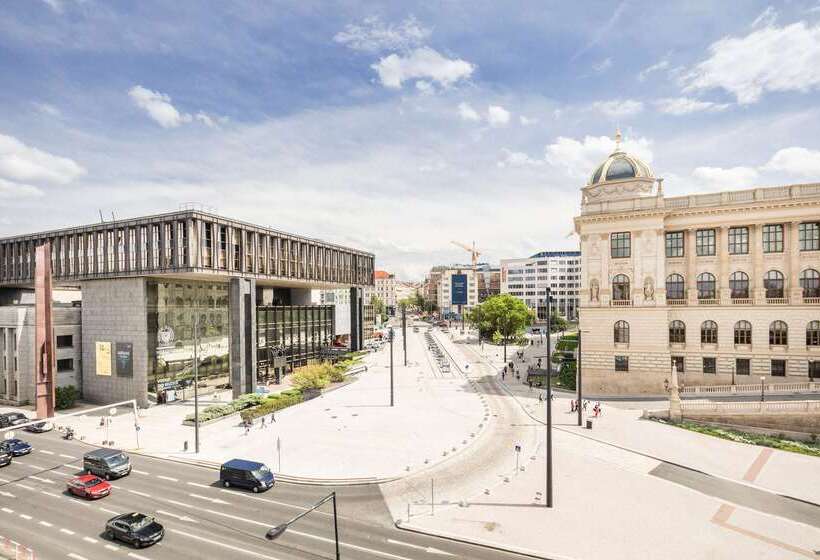 هتل Occidental Praha Wilson