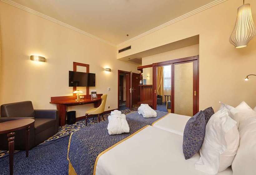 هتل Occidental Praha Wilson