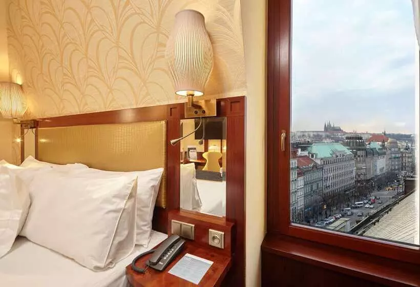 هتل Occidental Praha Wilson