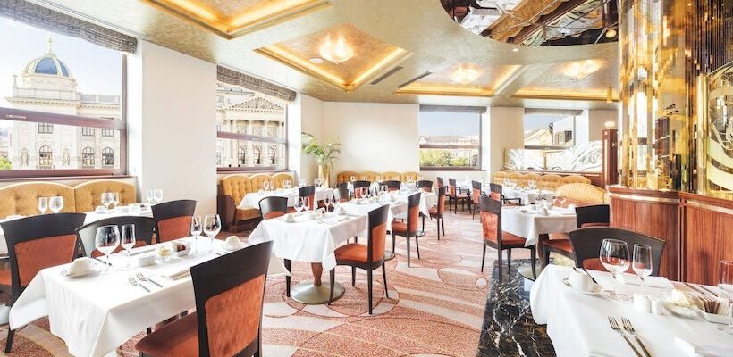 هتل Occidental Praha Wilson