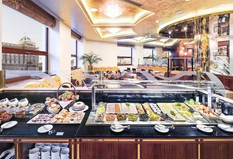 هتل Occidental Praha Wilson