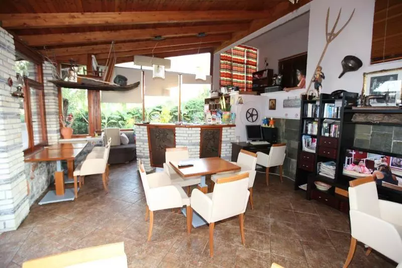 هتل Poledas Apartments