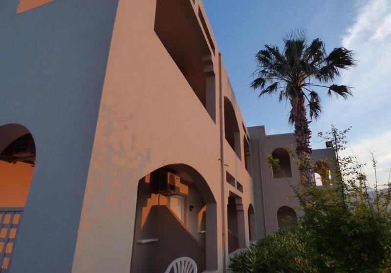 فندق Poledas Apartments