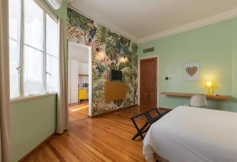 هتل Sacha Mistol Art