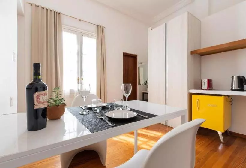 هتل Sacha Mistol Art