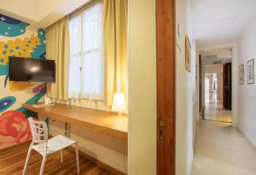 هتل Sacha Mistol Art