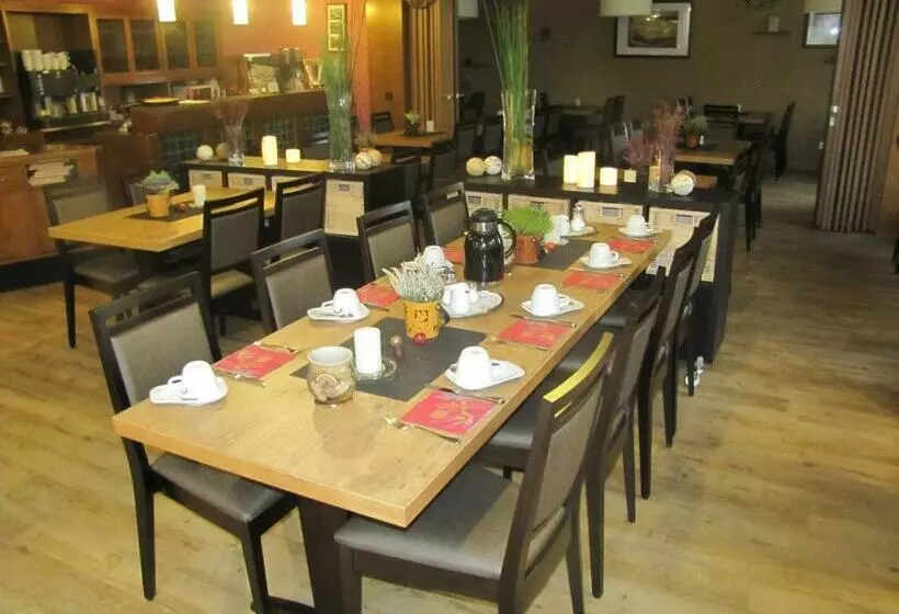 בית מלון כפרי Steuer